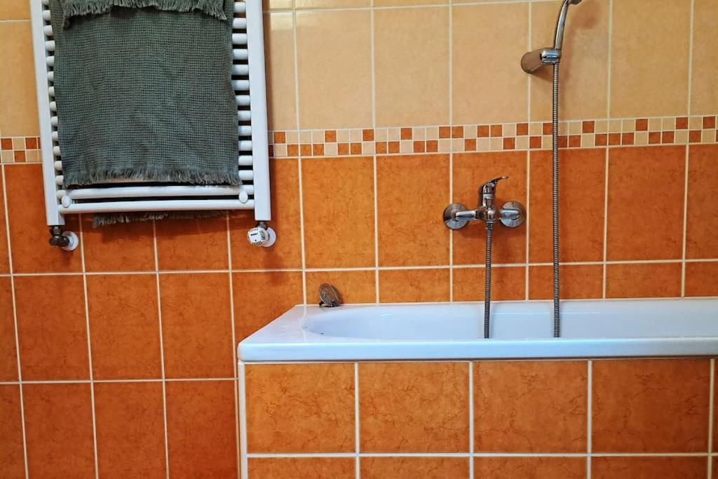 Zoeld Orom Apartman Lakas Göd Kültér fotó