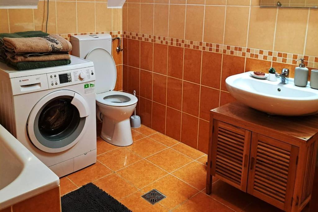 Zoeld Orom Apartman Lakas Göd Kültér fotó